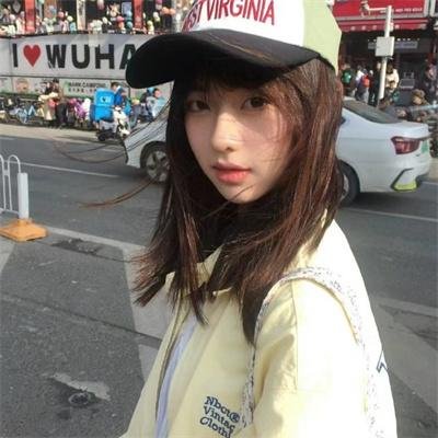 朦胧的山荷叶